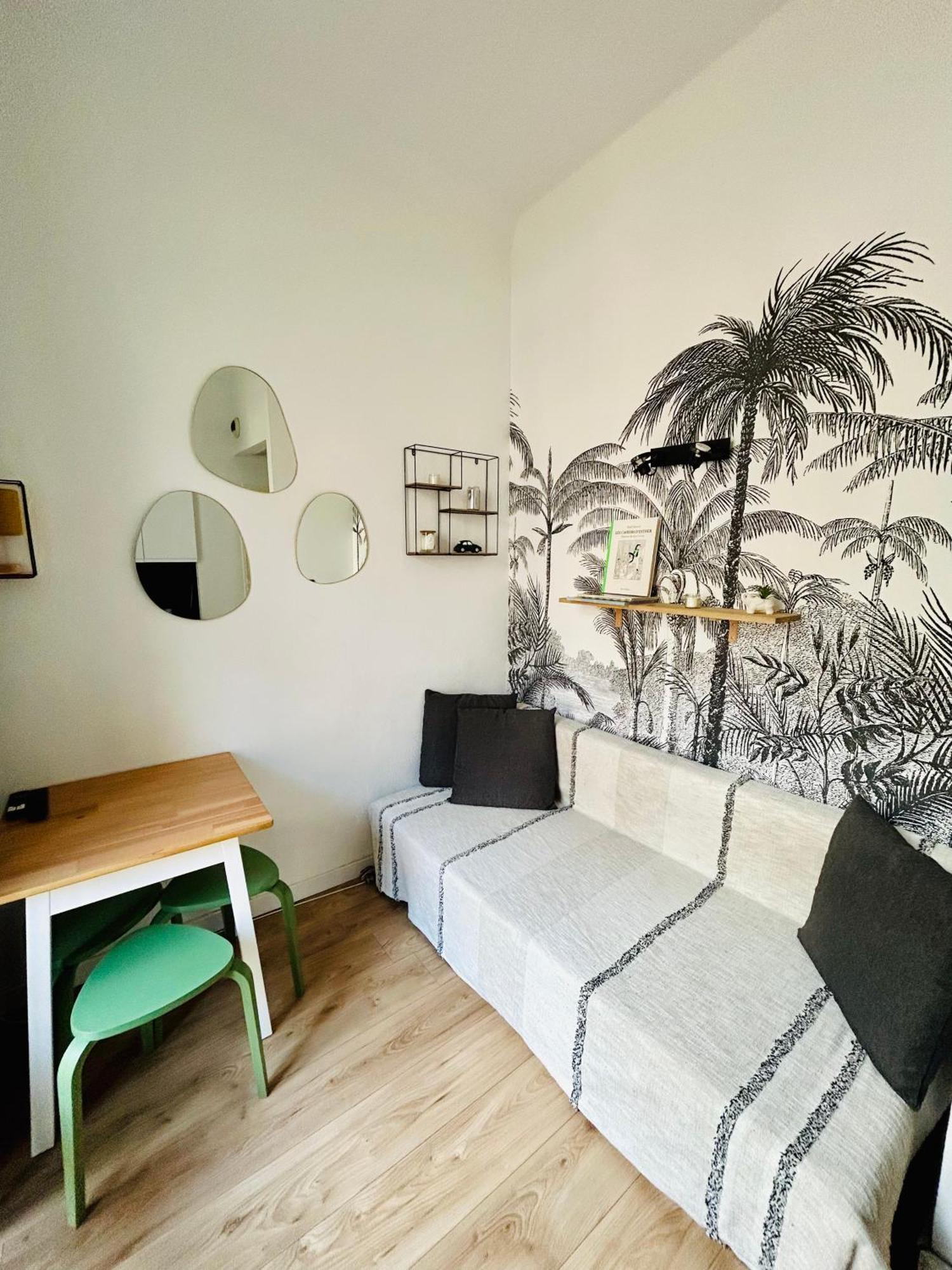 Appartement New Charming 1br Hyper Centre With Balcony And Ac